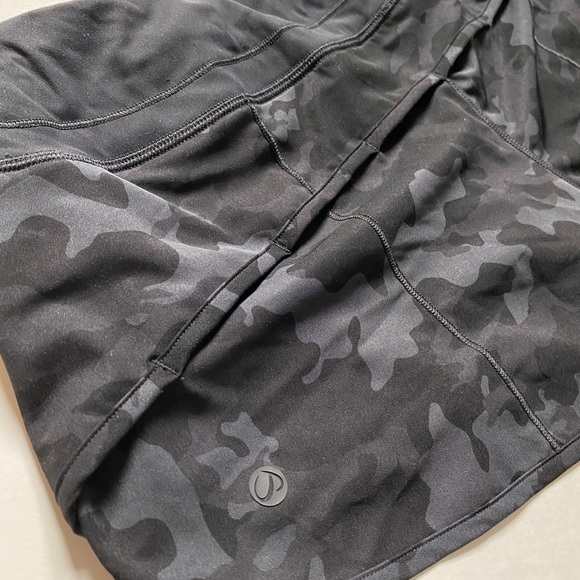 CRZ Yoga 2.5” Feathery-Fit Shorts - Picture 4 of 4